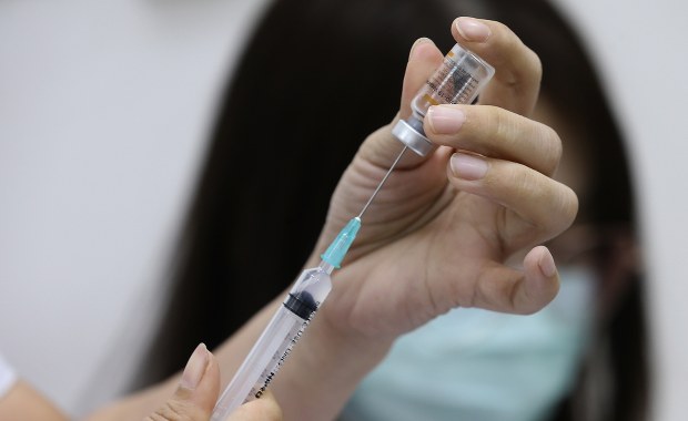 Polska kupi szczepionki przeciwko Covid-19 z Chin? Andrzej Duda rozmawiał z Xi Jinpingiem 