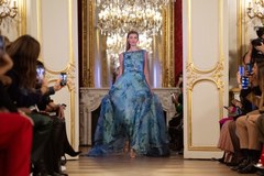 Polska moda triumfuje na paryskich pokazach haute-couture