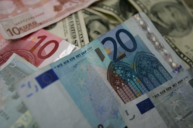 Polska musi zwrócić 92 mln euro, więcej do oddania tylko Grecja - prawie 130 mln euro /AFP