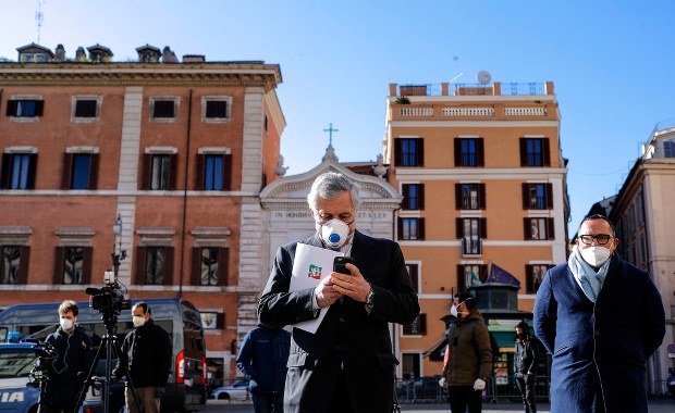 Polska nie chce swobodnego eksportu leków i środków ochrony. KE podejmuje negocjacje