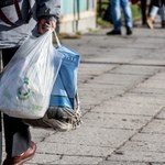 Polska nie przekazała KE informacji o tym, jak zamierza ograniczyć liczbę plastikowych toreb