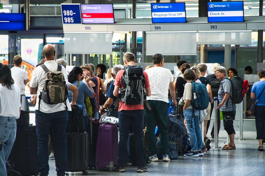 Spór o odszkodowania dla pasażerów. Polska po stronie linii lotniczych