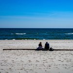Polska plaża bez tłumów. Cicha i spokojna, a piękna jak w Chorwacji 