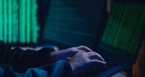 Polska pod cyfrowym ostrzałem. Rekordowa liczba cyberataków na rządowe instytucje