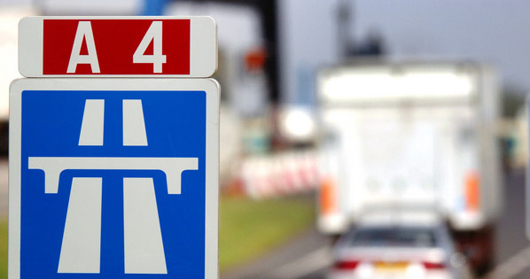 Polska podejmie temat płacy minimalnej na spotkaniu ministrów transportu UE /AFP