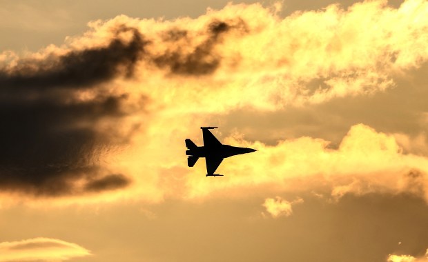 Polska poderwała samoloty po ataku Rosji na Ukrainę. DORSZ: Lotnictwo zakończyło operację 