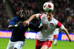 Polska przegrała z Francją po samobójczej bramce