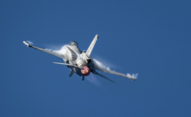Polska reaguje na rosyjski atak na Kijów. Poderwano F-16