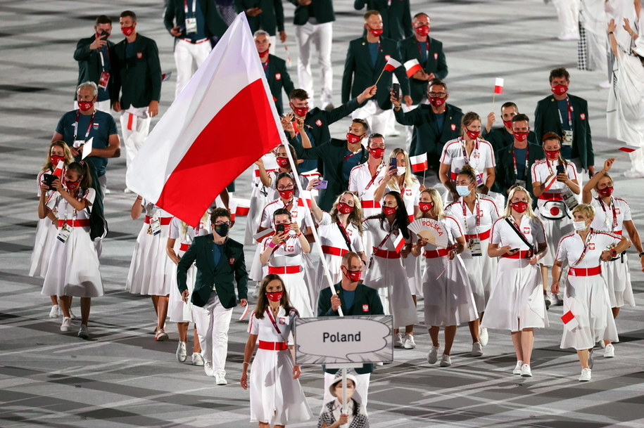 Polska reprezentacja podczas defilady w Tokio /RITCHIE B. TONGO /PAP