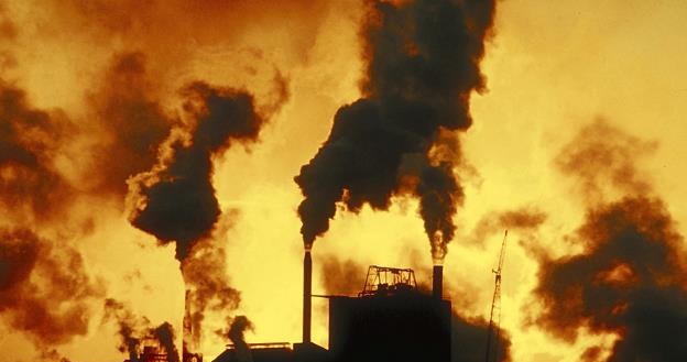 Polska rezygnuje z walki o limity CO2 /&copy; Bauer