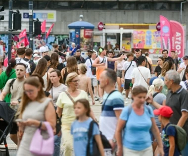 Polska się wyludnia. Ekspert: Uratuje tylko migracja