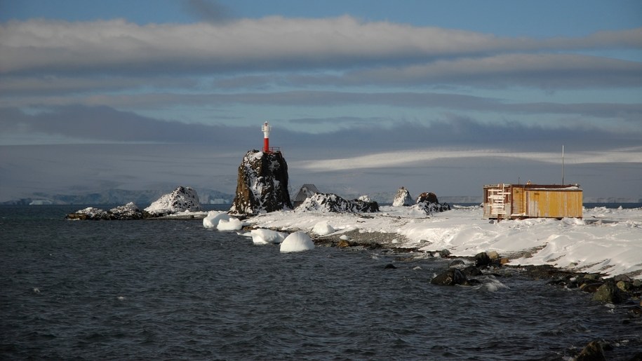Polska Stacja Antarktyczna imienia Henryka Arctowskiego (zdjęcie poglądowe) /Tomasz Janecki /PAP
