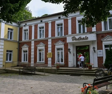 Polska stolica długowieczności. Mają tu najwięcej stulatków i najlepszą borowinę w kraju. Witajcie w Połczynie-Zdroju