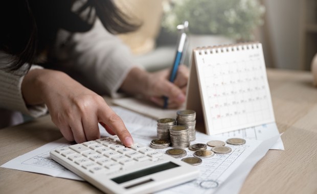 Polska tonie w długach. Które regiony mają największe problemy finansowe?