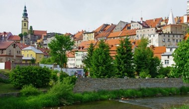 "Polska Toskania" to idealny kierunek na majówkę. Architekturą zachwyciło nawet filmowców 