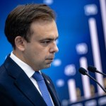 Polska w uścisku długu. Rząd ma na stole dwa ważne dokumenty