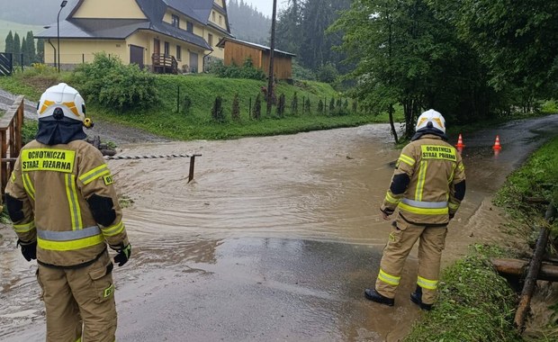 Polska walczy z żywiołem. Straż, policja i wojsko w akcji [ZAPIS RELACJI] 