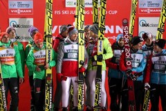 Polska wygrała drużynowy konkurs Pucharu Świata w skokach narciarskich w niemieckim Klingenthal