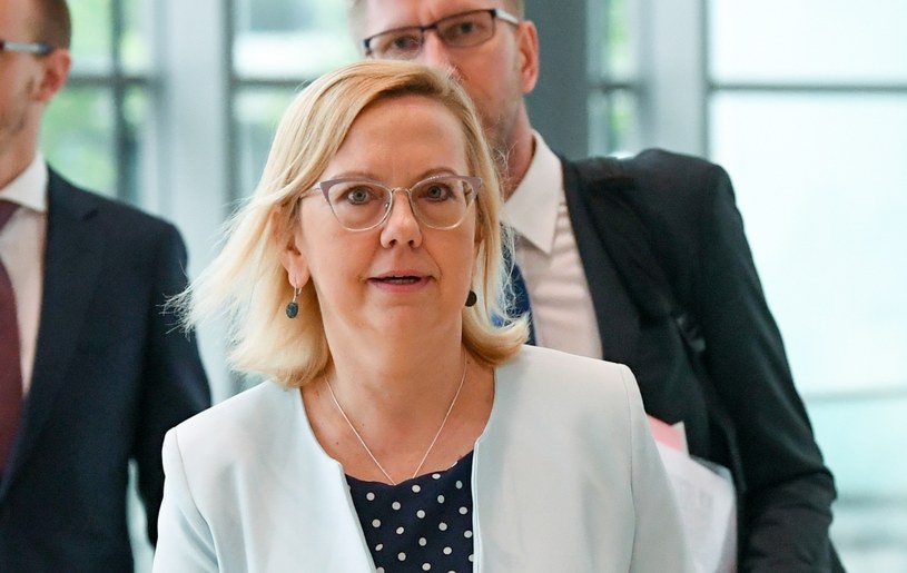 Polska wyraziła zdecydowany sprzeciw w czasie Rady UE wobec propozycji  zakazu rejestracji aut spalinowych od 2035 - oświadczyła minister klimatu i środowiska Anna Moskwa /Ministerstwo Klimatu i Środowiska /materiały prasowe