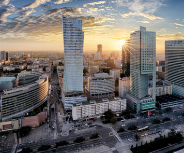 Polska znajdzie się o krok od recesji. Nowe prognozy PKO BP na 2023 r.