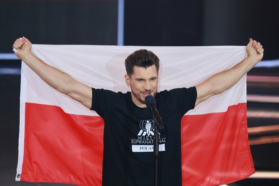 Polskę reprezentował Adam Wyszyński - Mister Polski 2025 / WOJCIECH OLKUSNIK  /East News