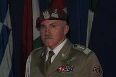 Polski generał dowódcą w bazie NATO
