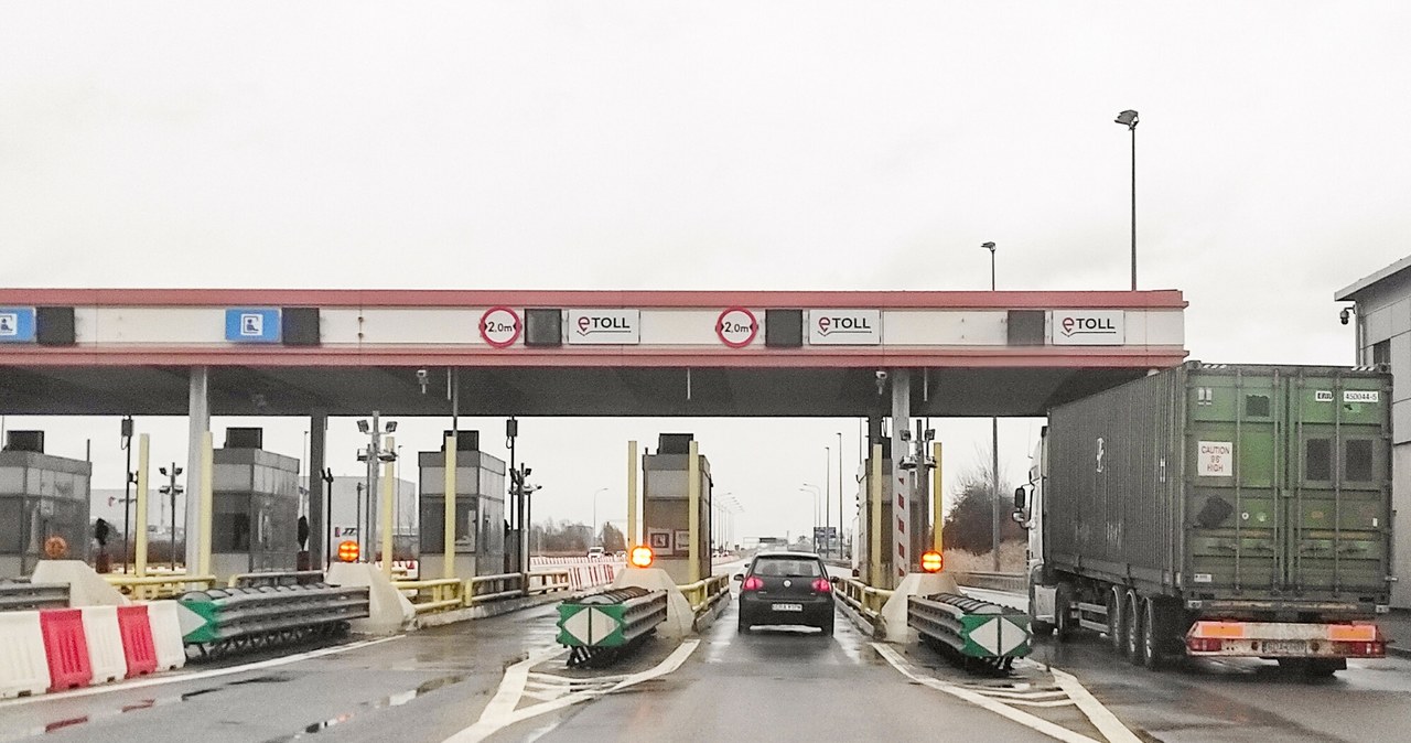 Polski gigant mieszał sodę z Turcji i Rosji? Sprawie przygląda się KAS /Piotr Kamionka/REPORTER /East News