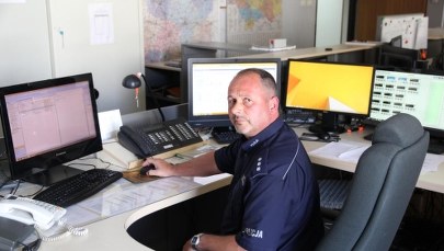 Polski kierowca zasłabł na autostradzie w Holandii. Pomógł policjant… w Polsce