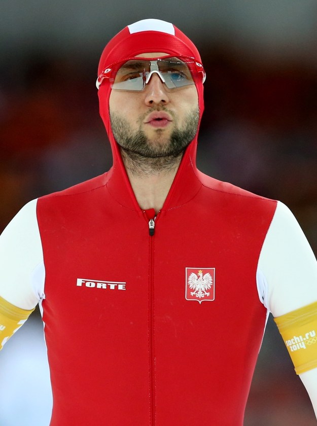 Polski panczenista Konrad Niedźwiedzki po wyścigu drużynowym o brązowy medal /Grzegorz Momot /PAP
