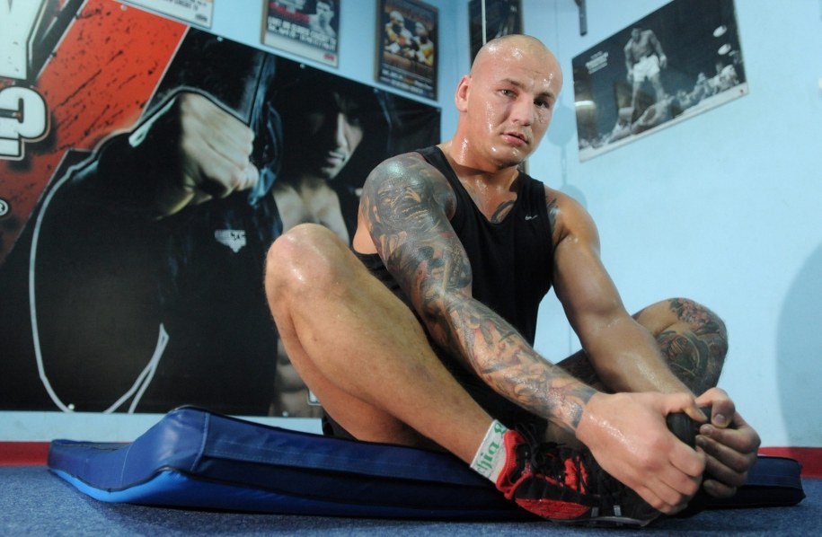 Polski pięściarz ma nadzieję, że w piątek wyleci z kraju /Bartłomiej Zborowski /PAP