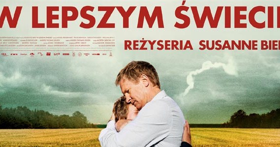 Polski plakat filmu "W lepszym świecie" /materiały dystrybutora