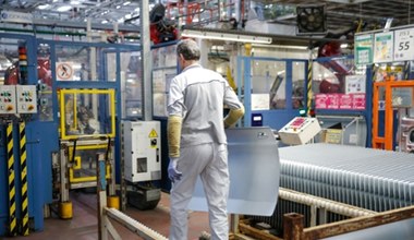 Polski przemysł odbija. Produkcja i zatrudnienie w górę