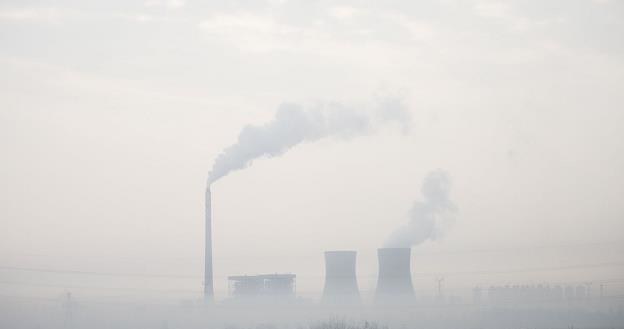 Polski smog dotrze do.. Brukseli /AFP