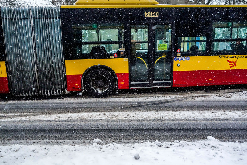 Polski streamer zaatakowany został podczas przemieszczania się autobusem /East News