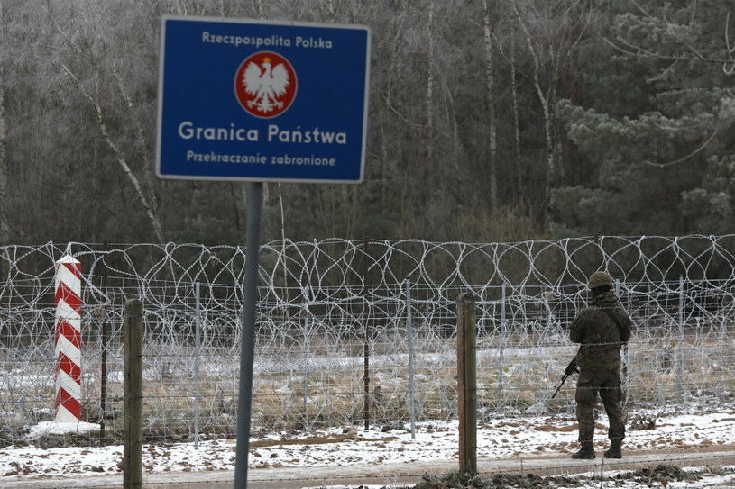 Polski żołnierz na granicy z Białorusią /Stefan Maszewski /East News