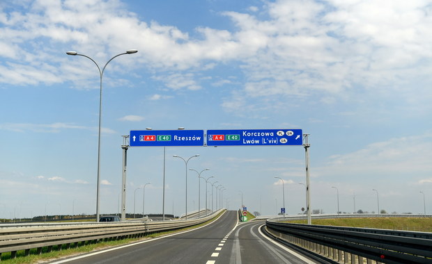 ​Polskie autostrady jak tory wyścigowe. Jeździmy zdecydowanie za szybko