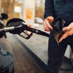 Polskie ceny oleju napędowego "ewenementem". Co to oznacza dla kierowców?