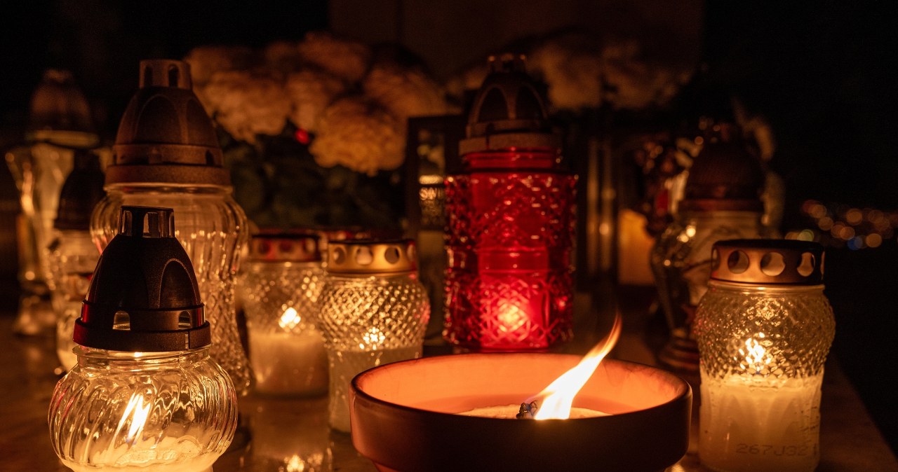 Polskie cmentarze nocą 