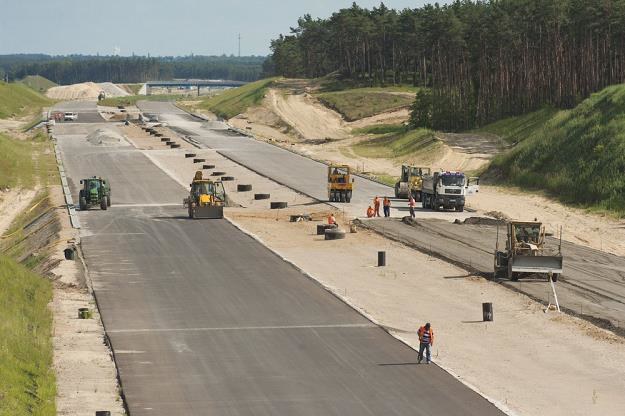 Polskie drogi są rekordowo drogie... / Fot: Piotr Lampkowski /Reporter