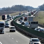 Polskie drogi według NIK: Za mało stacji benzynowych i parkingów