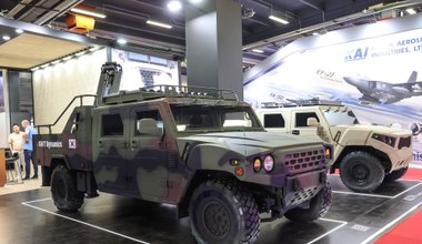 "Polskie Hummery" z Korei już w kraju. Żołnierze dostaną takich 400 