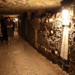 Polskie katakumby. Gdzie można wejść do miasta zmarłych?