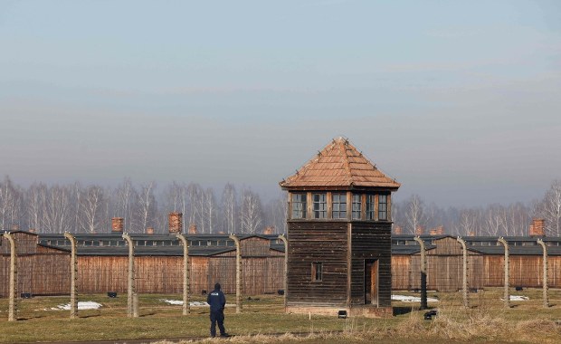 "Polskie obozy". Niektórzy wciąż się nie nauczyli