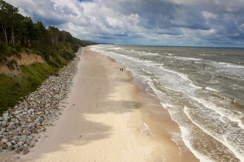 Polskie plaże odznaczają się niezwykłą różnorodnością /123RF/PICSEL