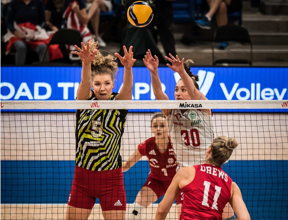 Polskie siatkarki w meczu z USA /FIVB.com /