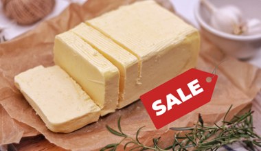 Polskie sklepy przeceniają masło – hit od 3,99 zł tylko przez moment