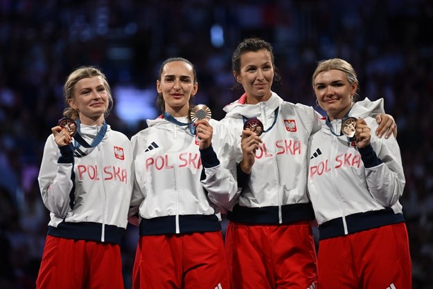 Polskie szpadzistki na podium w Paryżu / 	Adam Warżawa    /PAP