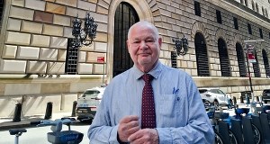 "Polskie złoto jest bezpieczne". Prezes Glapiński pojechał na inspekcję