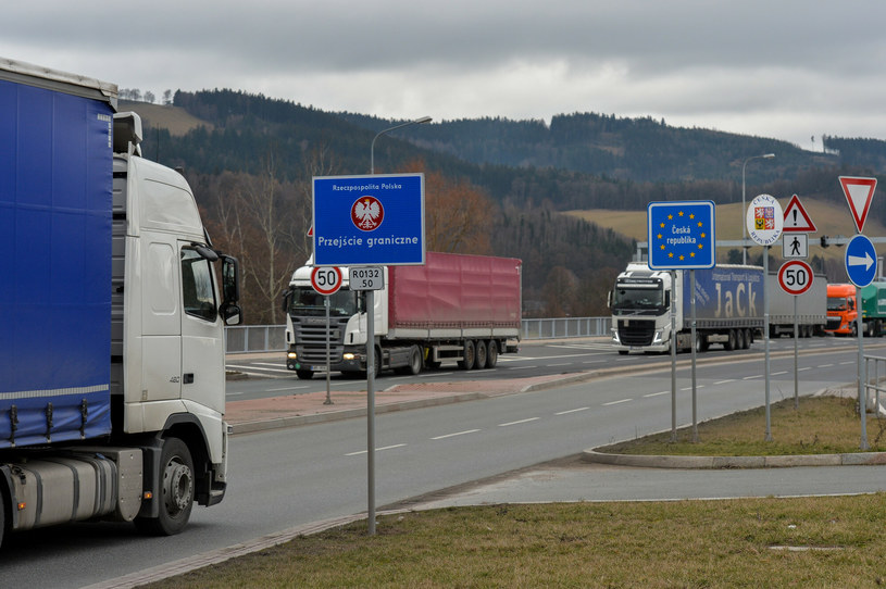 Polsko-czeskie przejście graniczne Kudowa-Nachod /GERARD/REPORTER /East News