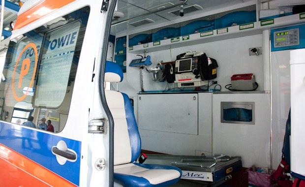 Półtoraroczny chłopiec raniony nożem. Dziecko zostało wybudzone ze śpiączki farmakologicznej